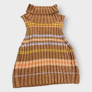 Free People Edith Vest Berry Petals Combo Womens size XSmall Great Condition